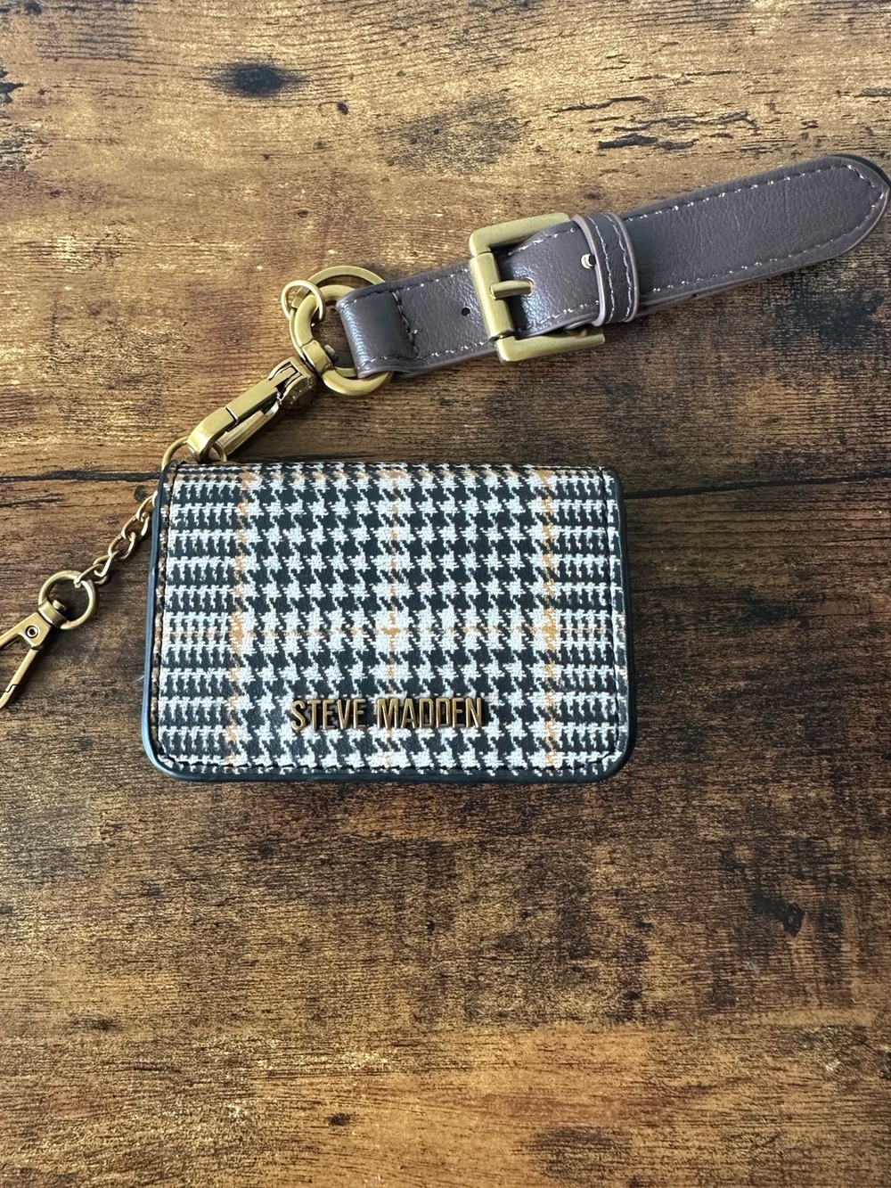 Steve Madden Black Houndstooth Card Holder with Faux Leather Brown Strap NWOT - Picture 2 of 6
